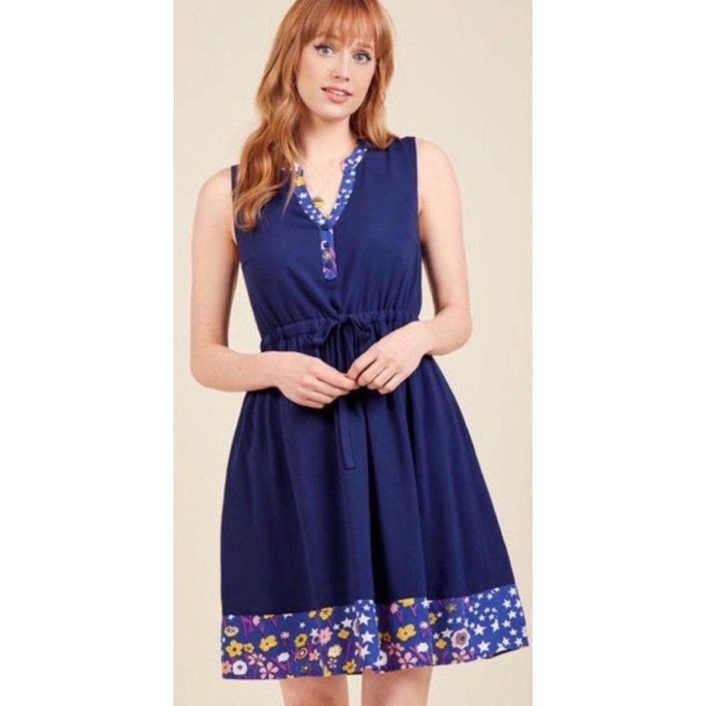 ModCloth NWT Floral Trim Drawstring Retro Dress